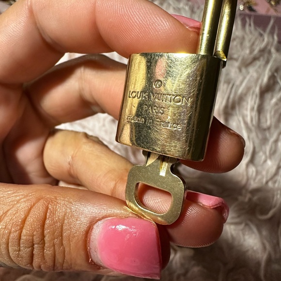 Louis Vuitton Padlock #333 ONLY - lock and Key 100% Authentic - Picture 6 of 7